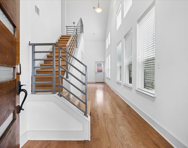 7203 Bertram Ct - Photo Thumbnail 4