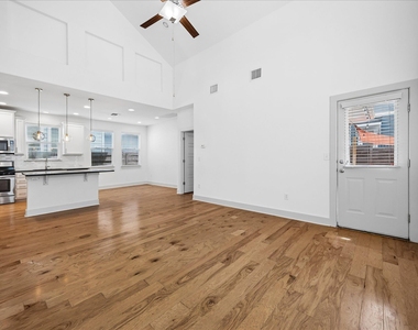 7203 Bertram Ct - Photo Thumbnail 10