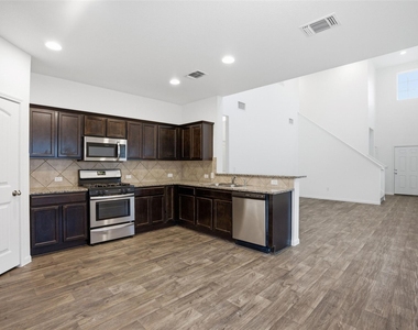 3009 Tilmon Ln - Photo Thumbnail 5