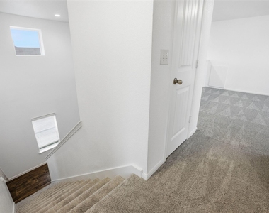 3009 Tilmon Ln - Photo Thumbnail 17