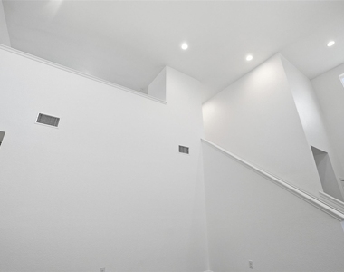 3009 Tilmon Ln - Photo Thumbnail 15