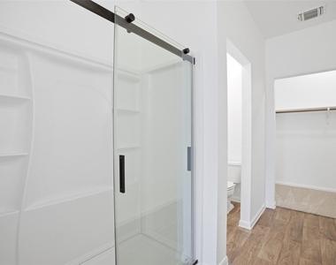 3009 Tilmon Ln - Photo Thumbnail 13