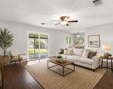 2004 Greenhill Dr - Photo Thumbnail 1