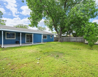 2004 Greenhill Dr - Photo Thumbnail 28