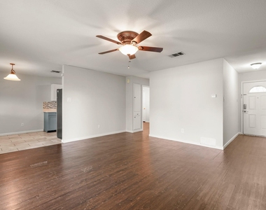 2004 Greenhill Dr - Photo Thumbnail 12