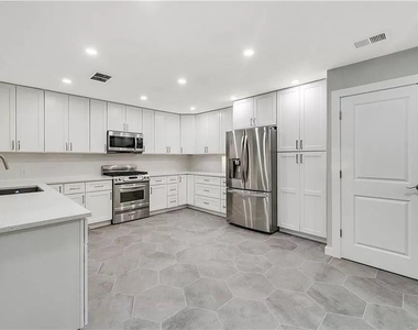 8506 Millway Dr - Photo Thumbnail 11