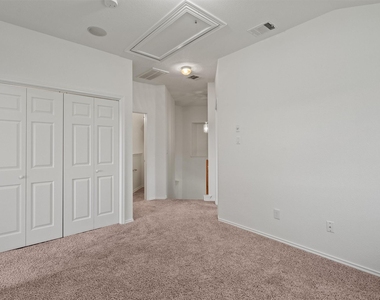 9201 Brodie Ln - Photo Thumbnail 12