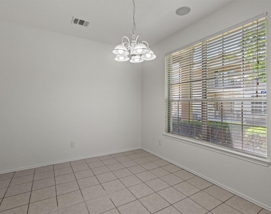 9201 Brodie Ln - Photo Thumbnail 9