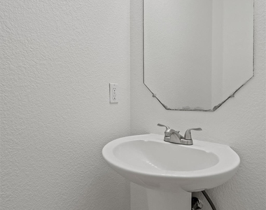 9201 Brodie Ln - Photo Thumbnail 11