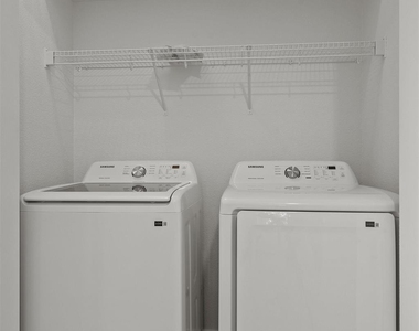 9201 Brodie Ln - Photo Thumbnail 23