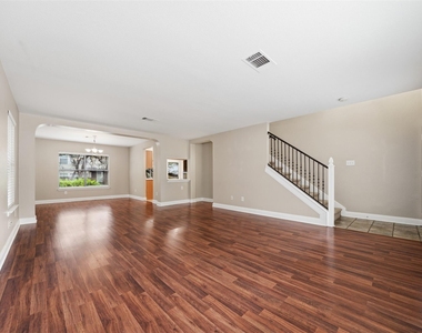 1304 Irene Dr - Photo Thumbnail 7