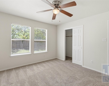 228 Pearl Lake Dr - Photo Thumbnail 7