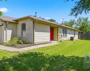 228 Pearl Lake Dr - Photo Thumbnail 1