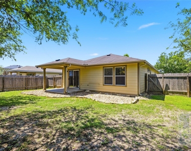 228 Pearl Lake Dr - Photo Thumbnail 20