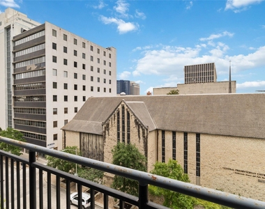 800 Brazos St - Photo Thumbnail 25