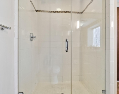 800 Brazos St - Photo Thumbnail 17
