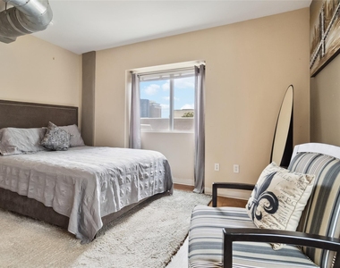 800 Brazos St - Photo Thumbnail 13