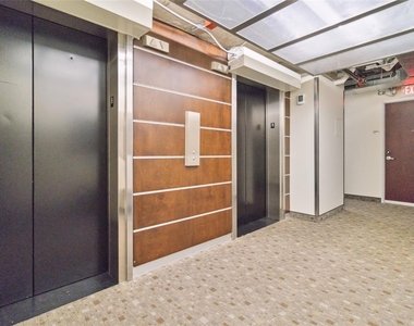 800 Brazos St - Photo Thumbnail 20