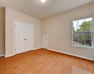411 W St Elmo Rd - Photo Thumbnail 23