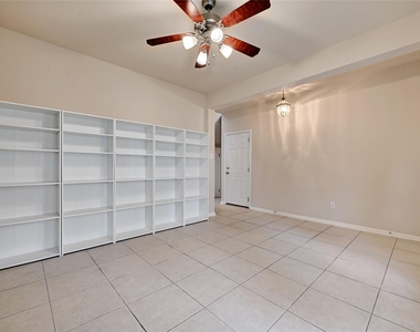 411 W St Elmo Rd - Photo Thumbnail 14