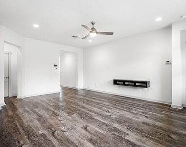 8025 City Top Blvd - Photo Thumbnail 12