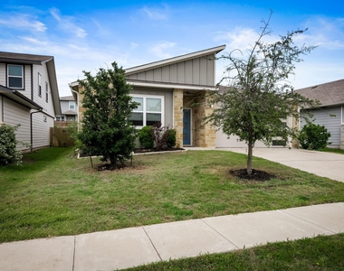 8025 City Top Blvd - Photo Thumbnail 2