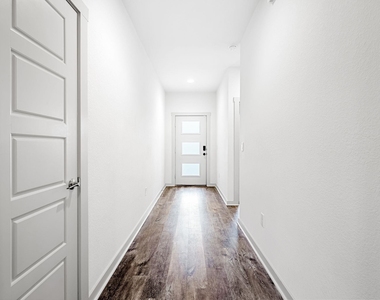8025 City Top Blvd - Photo Thumbnail 5