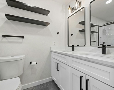 1400 Bellmar Dr - Photo Thumbnail 18