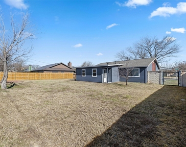 1400 Bellmar Dr - Photo Thumbnail 25