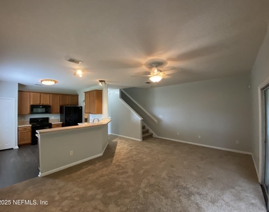 8692 Tower Falls Drive - Photo Thumbnail 5