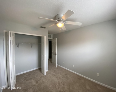 8692 Tower Falls Drive - Photo Thumbnail 15