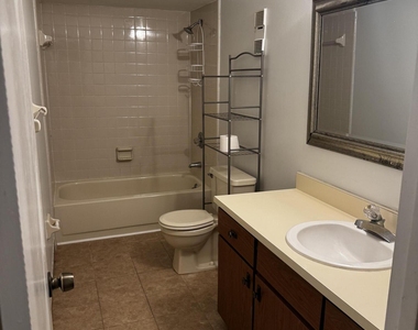 12 Glen Arbor - Photo Thumbnail 11