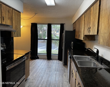 12 Glen Arbor - Photo Thumbnail 3