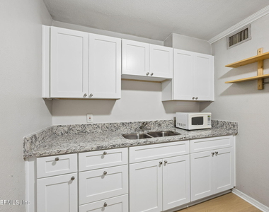 2775 Herschel Street - Photo Thumbnail 6
