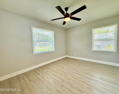 5141 Corsair Avenue - Photo Thumbnail 17