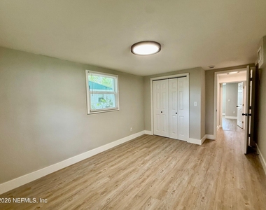 5141 Corsair Avenue - Photo Thumbnail 10