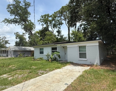 5141 Corsair Avenue - Photo Thumbnail 1