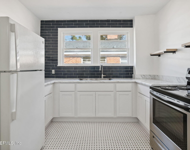 1109 Cherry Street - Photo Thumbnail 8