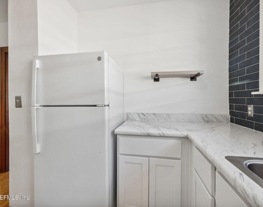 1109 Cherry Street - Photo Thumbnail 11