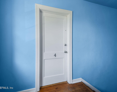 1109 Cherry Street - Photo Thumbnail 2