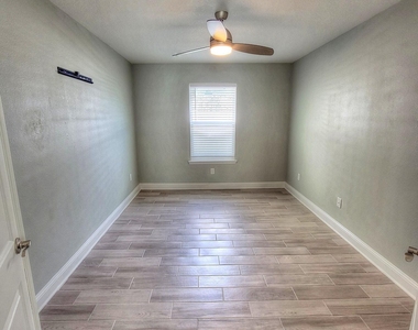 45 Vicksburg Drive - Photo Thumbnail 6