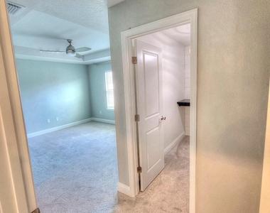 45 Vicksburg Drive - Photo Thumbnail 7