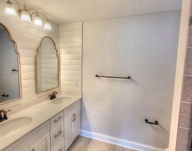 45 Vicksburg Drive - Photo Thumbnail 9