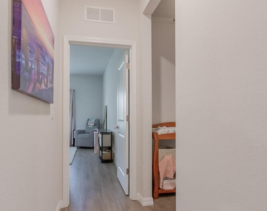 5542 Ortega Bluff Lane - Photo Thumbnail 18