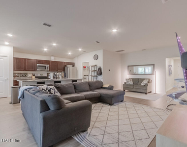 5542 Ortega Bluff Lane - Photo Thumbnail 14