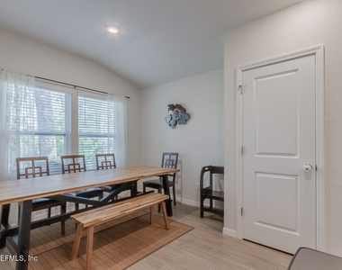 5542 Ortega Bluff Lane - Photo Thumbnail 12