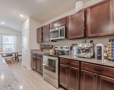 5542 Ortega Bluff Lane - Photo Thumbnail 11