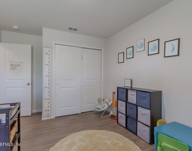 5542 Ortega Bluff Lane - Photo Thumbnail 16