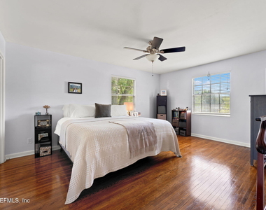 4339 Genoa Avenue - Photo Thumbnail 17
