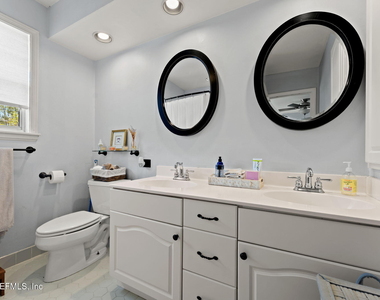 4339 Genoa Avenue - Photo Thumbnail 18